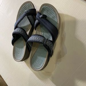 BARETRAps sandals 10